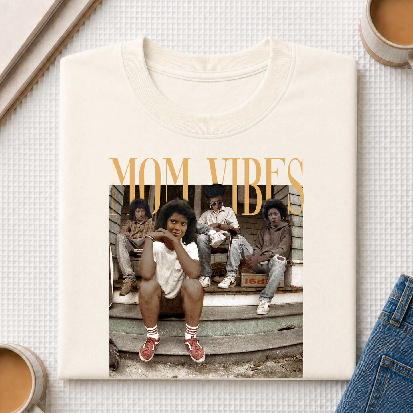 MOM VIBES Tee